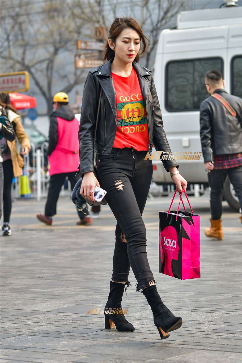 图片[4]-开春第2拍：脱掉棉衣，有点味道的美女-街拍流行馆