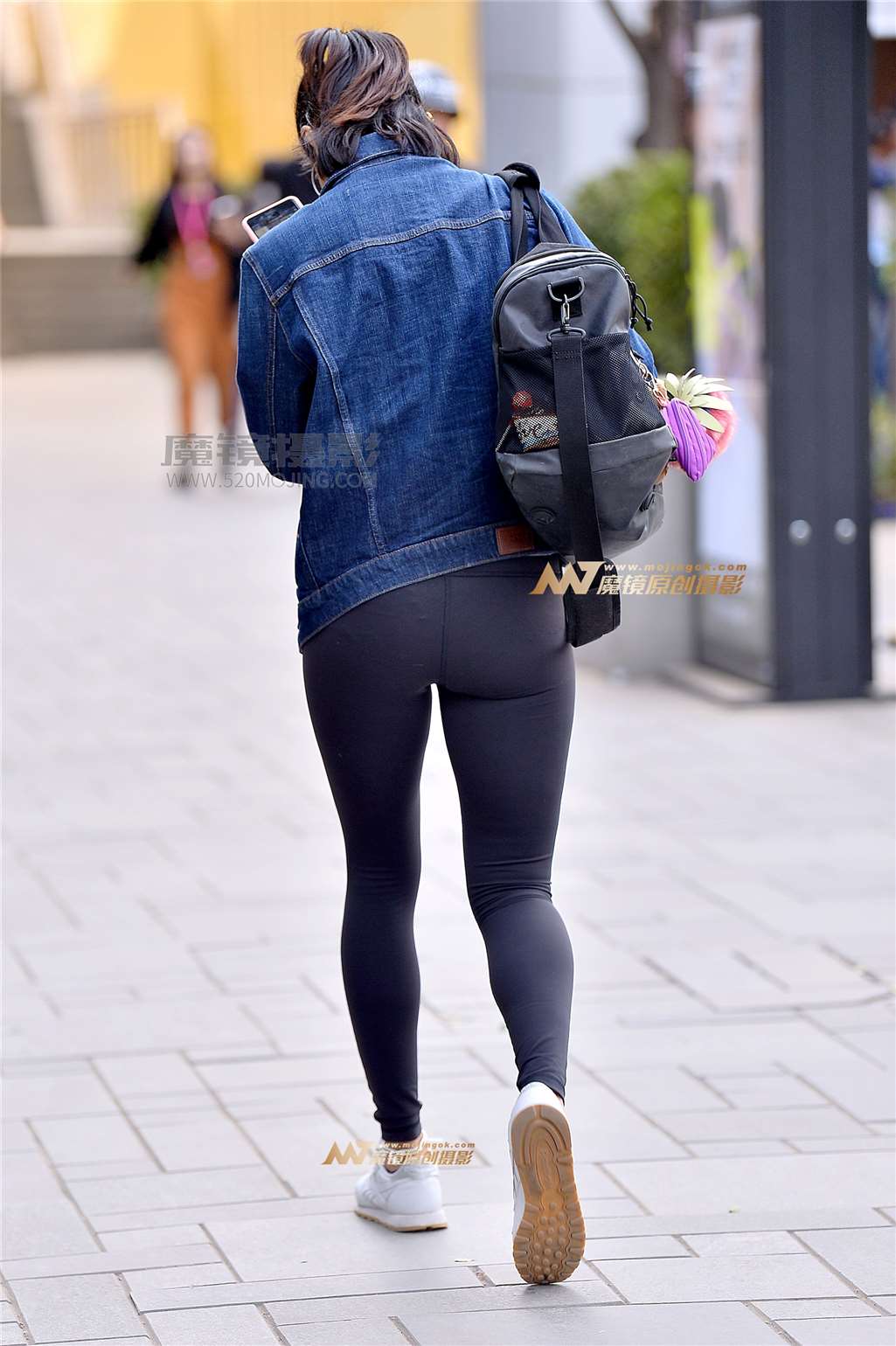 图片[2]-左手倒影赛帖：美女在去健身房的路上-街拍流行馆