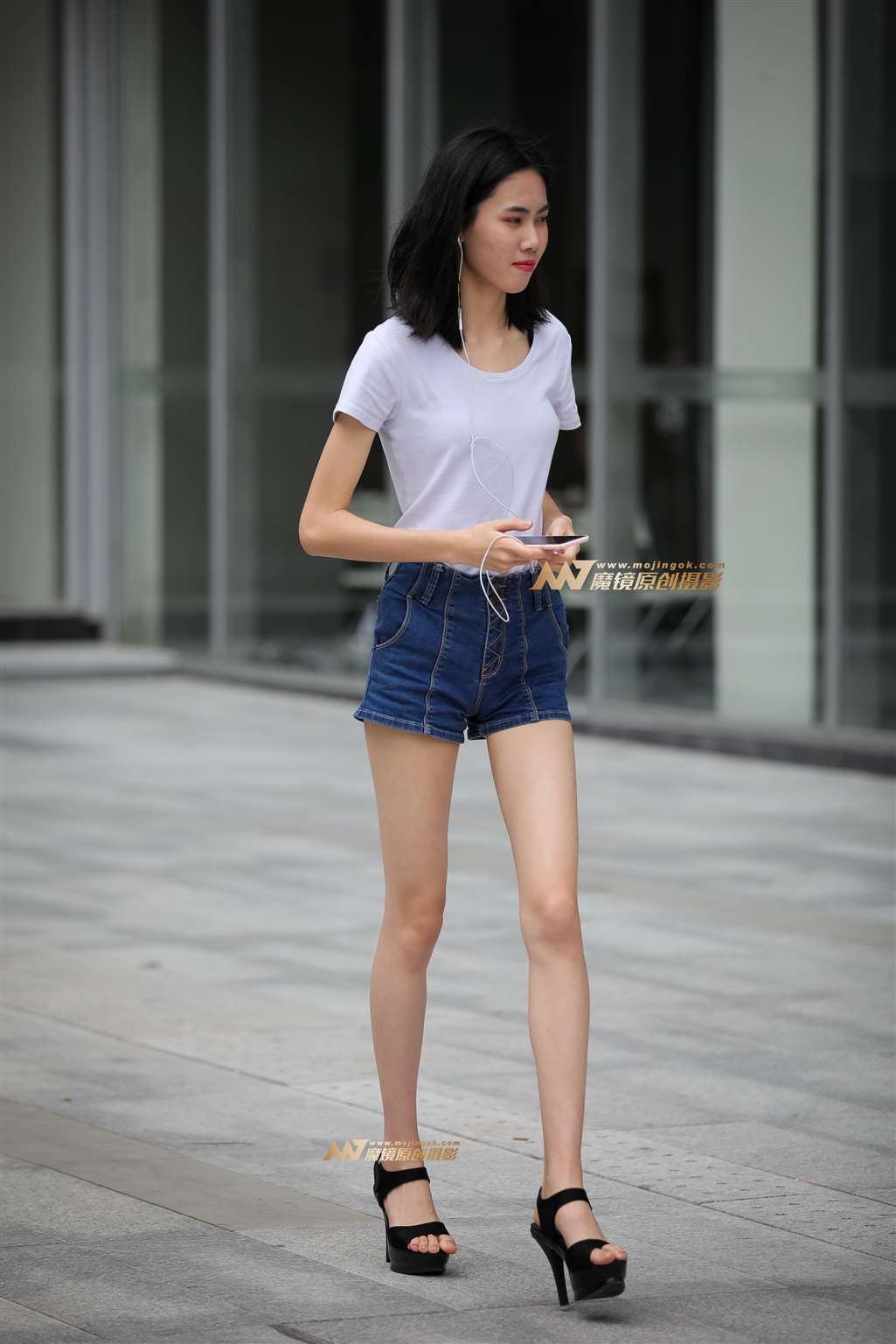 图片[2]-男人还会喜欢这样的骨感美吗-街拍流行馆
