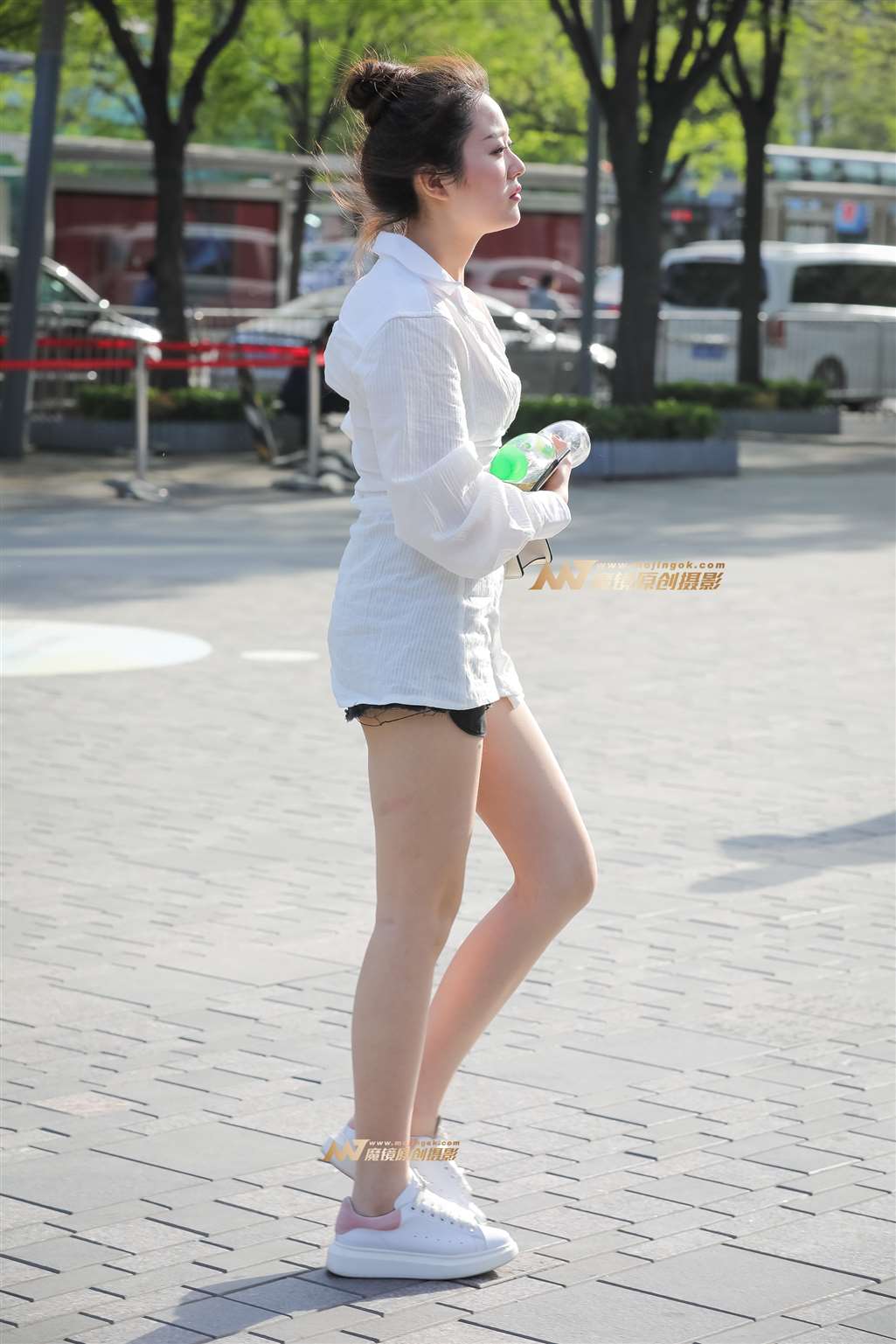 图片[2]-夏日清爽白嫩美腿-街拍流行馆