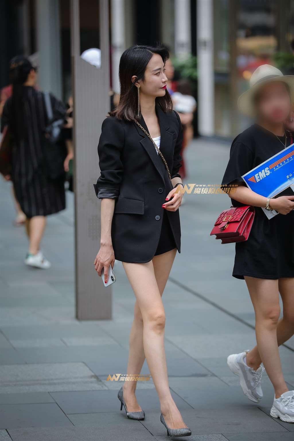 图片[5]-女人这样穿才有范儿-街拍流行馆