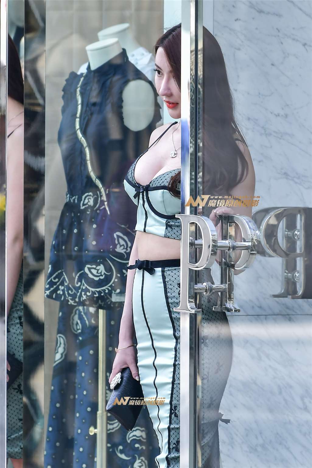图片[5]-左手倒影赛帖：美胸美臀大美女-街拍流行馆