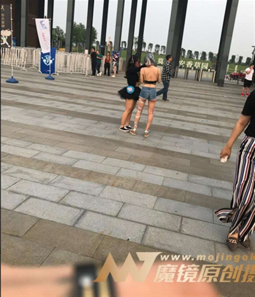 图片[3]-【一只傻麋鹿赛帖】冷酷潮妹-街拍流行馆