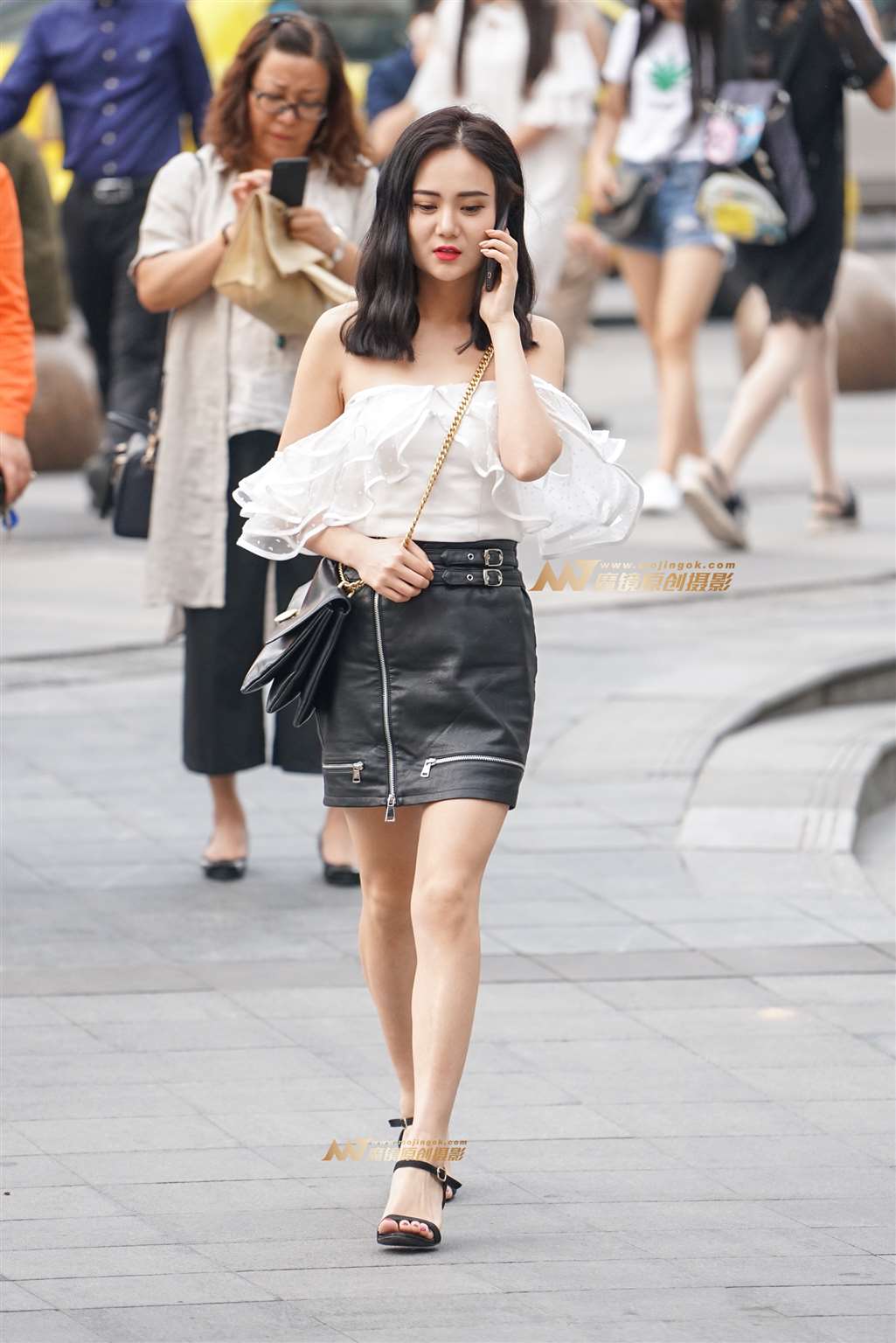 图片[3]-公主一样的女孩-街拍流行馆