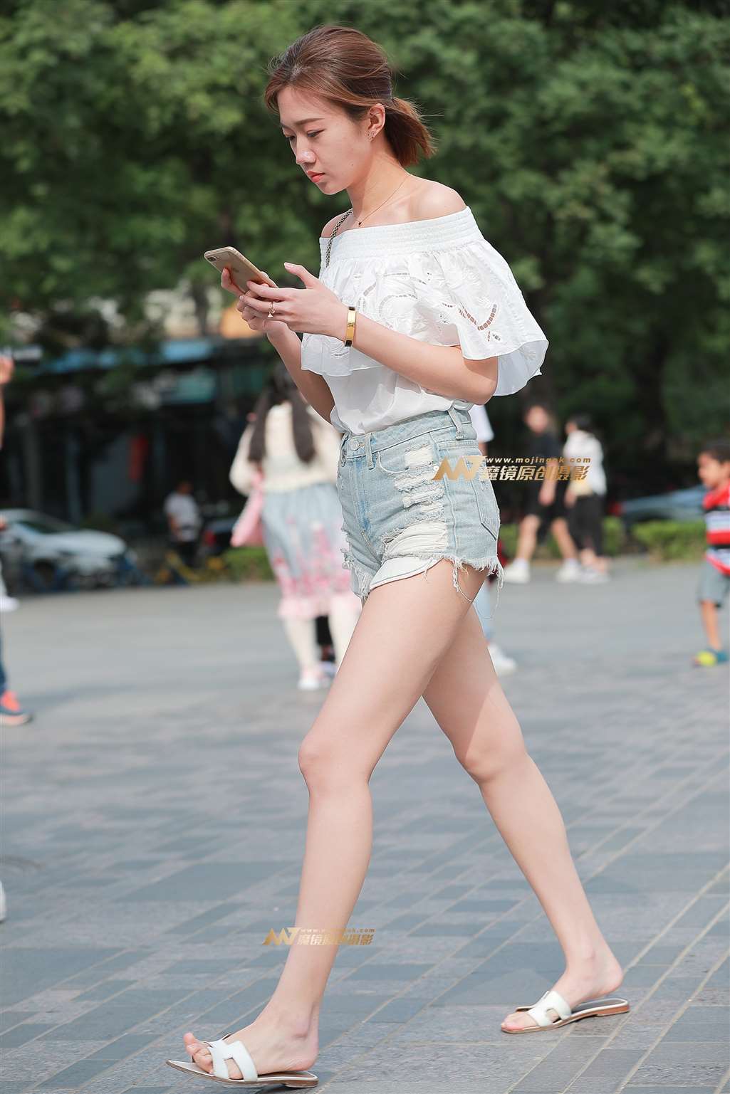 图片[1]-【街拍之魂赛帖】B16、邻家有妹初长成-街拍流行馆