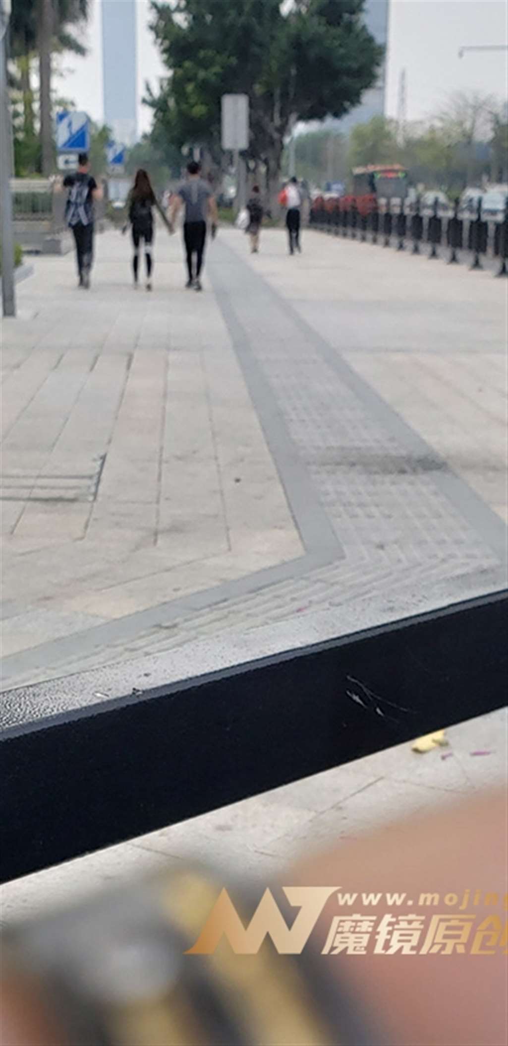 图片[3]-【凯恩赛帖】健身女孩的健美裤让人着迷-街拍流行馆
