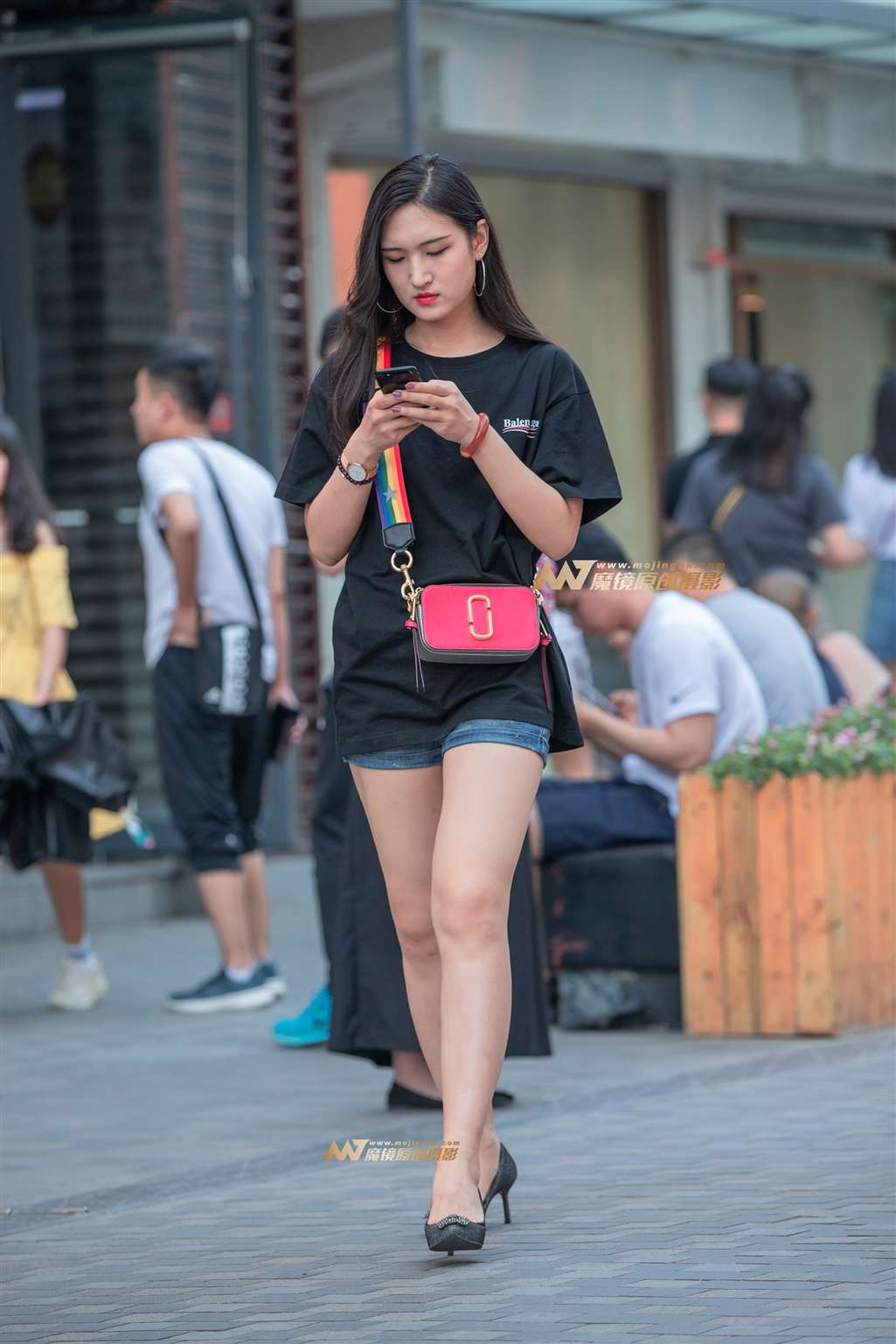 图片[2]-【街拍之魂赛帖】B49、这个少女有点冷-街拍流行馆