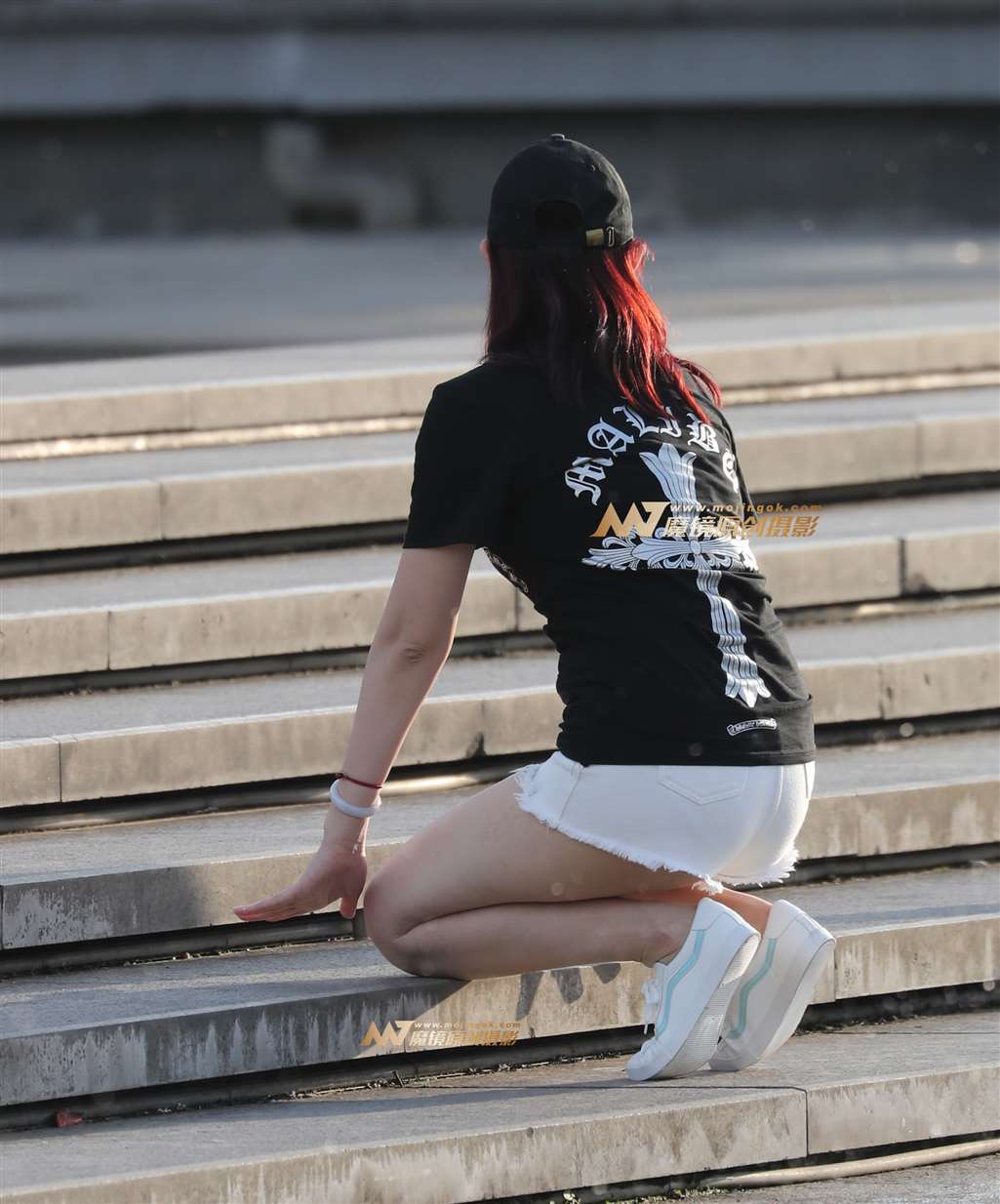 图片[5]-【兰青赛帖】第十贴：白嫩白短裤美少妇魅力无限-街拍流行馆