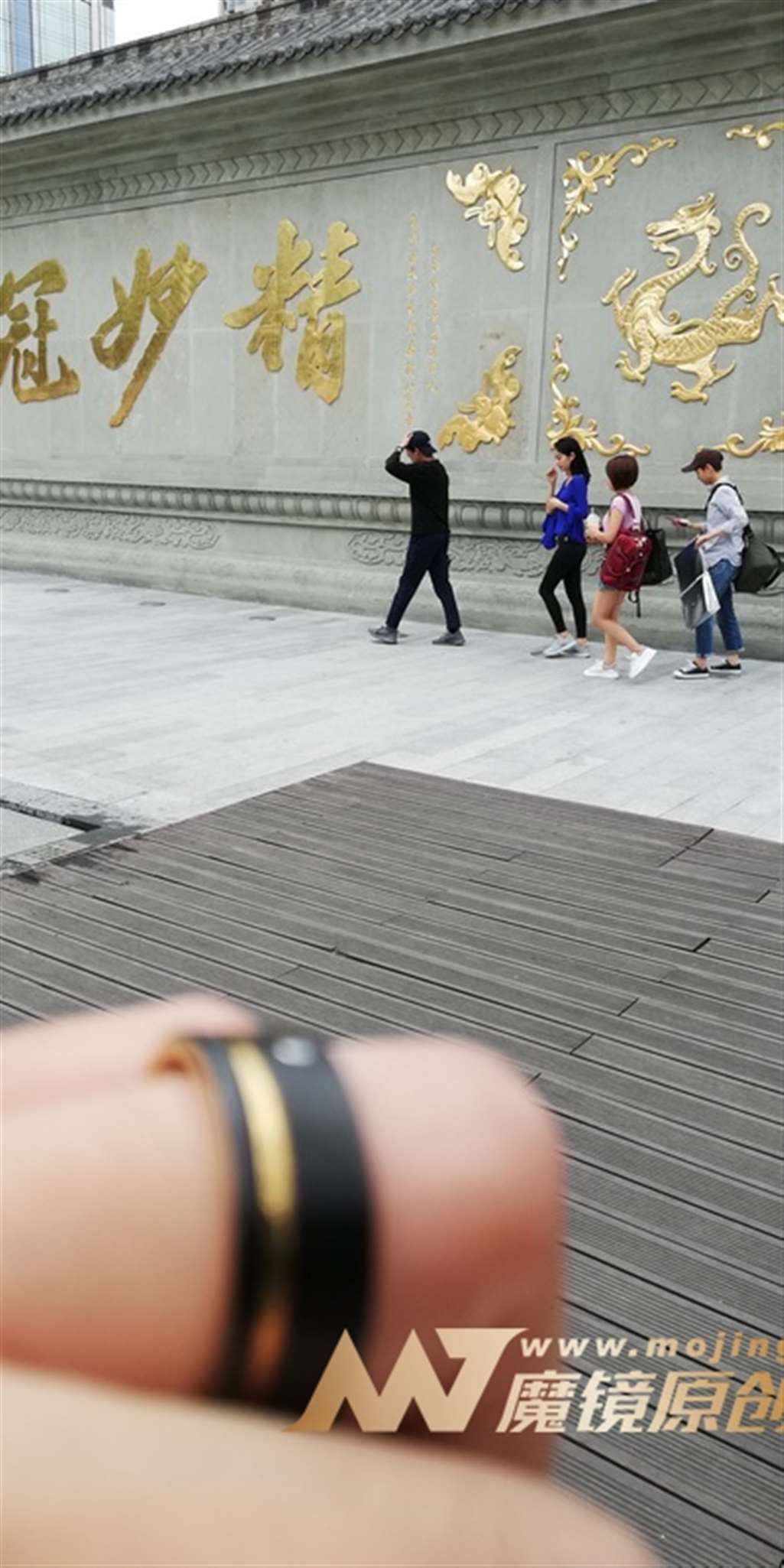 图片[3]-【视觉冲击赛帖】小可爱两颗老虎牙，清纯又迷人-街拍流行馆