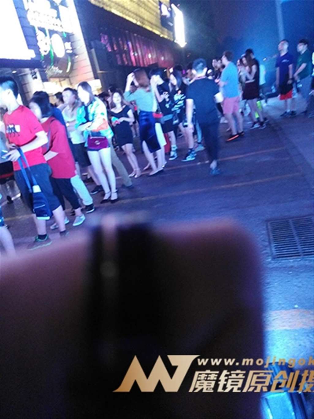 图片[3]-【街拍之魂赛帖】B78、夺目的星光挂饰-街拍流行馆