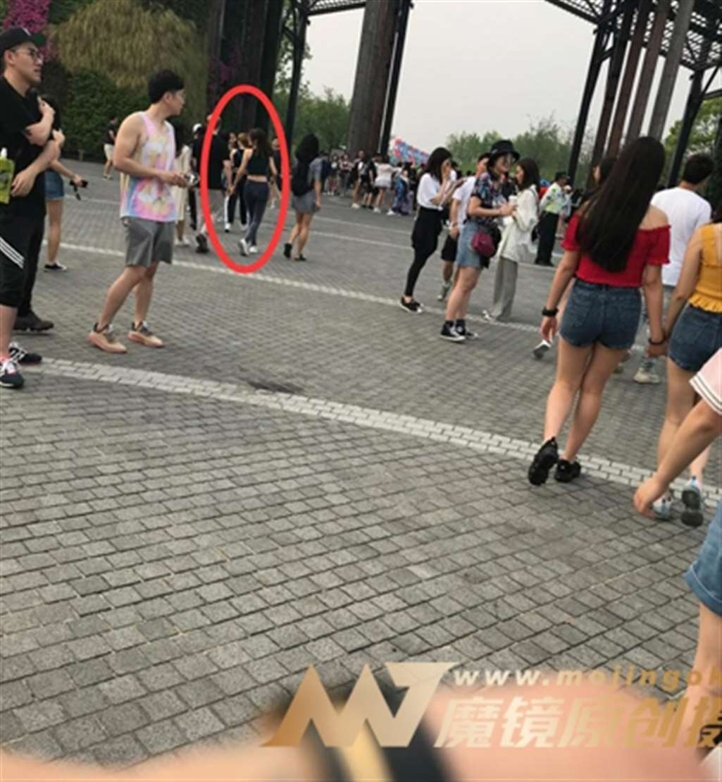 图片[3]-【一只傻麋鹿赛帖】小蛮腰紧牛-街拍流行馆