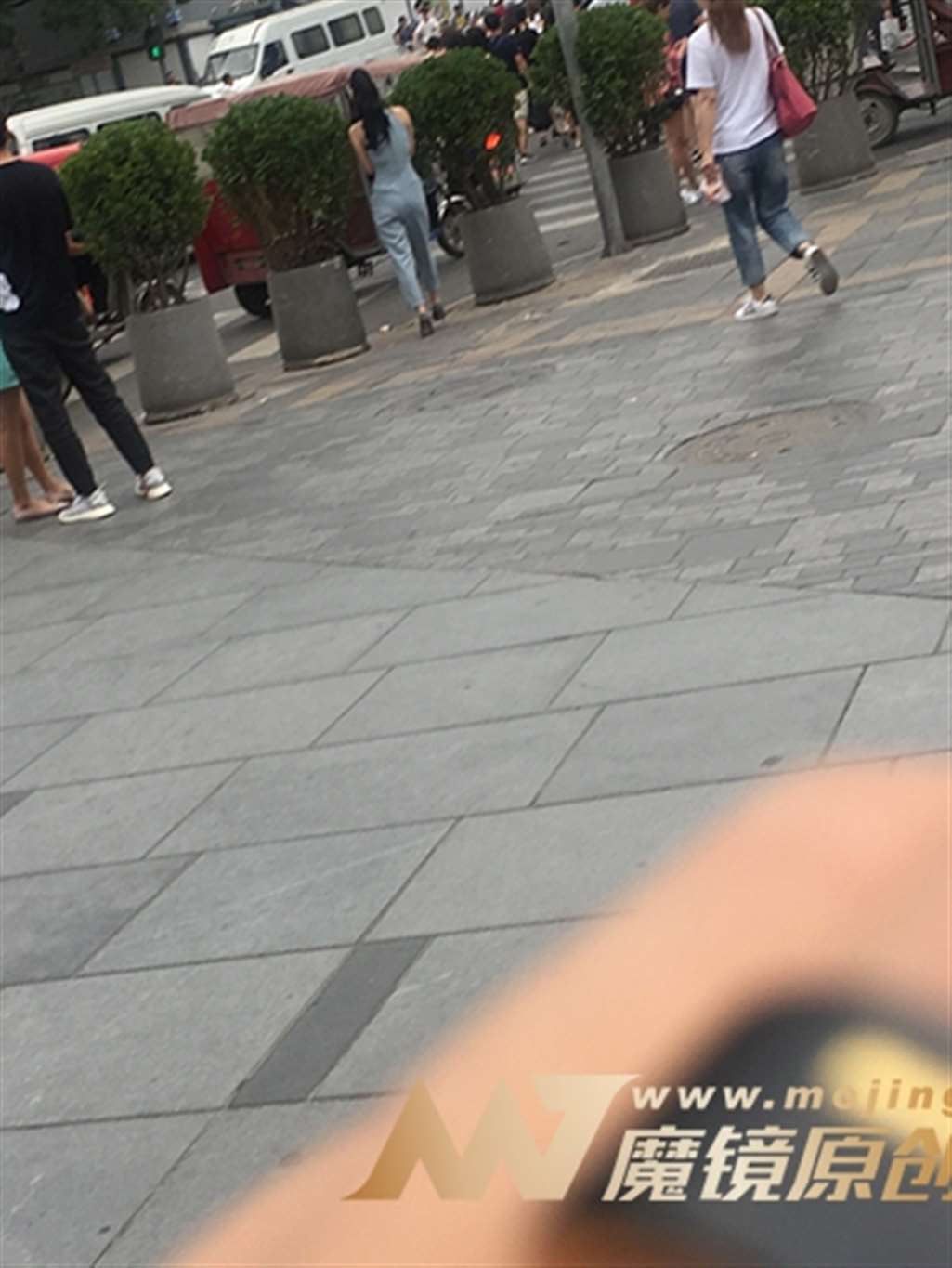 图片[3]-【红石赛帖】时尚气质美女-街拍流行馆