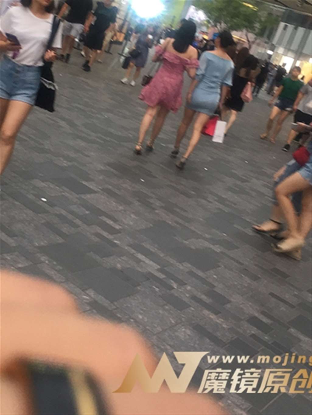 图片[3]-【红石赛帖】夜拍长腿高跟包臀裙**-街拍流行馆