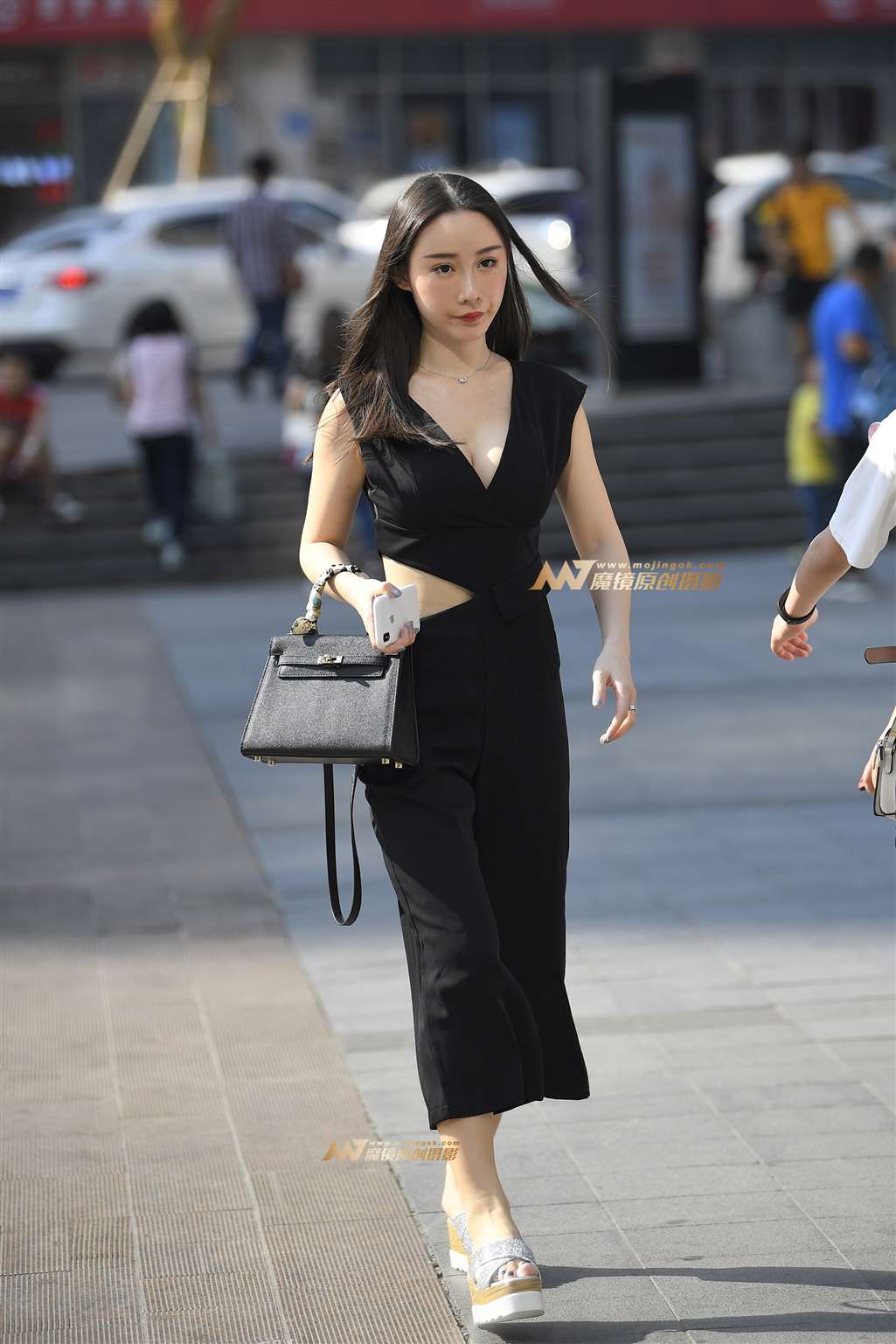 图片[5]-【一只傻麋鹿赛帖】含情脉脉的黑衣美女-街拍流行馆