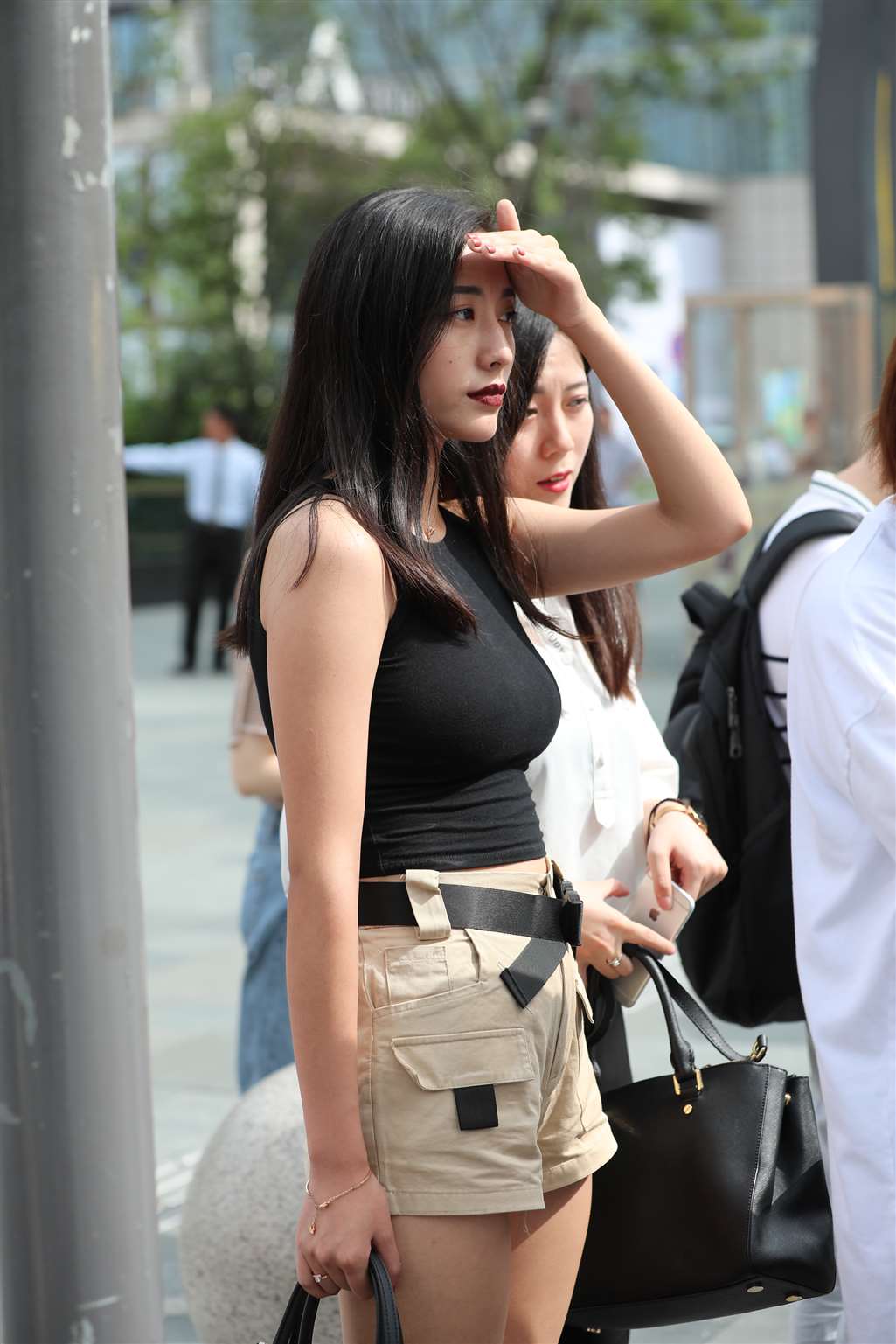 图片[2]-【辉辉赛贴-第二十三贴】美女侧面的紧绷弧度是我的最爱-街拍流行馆