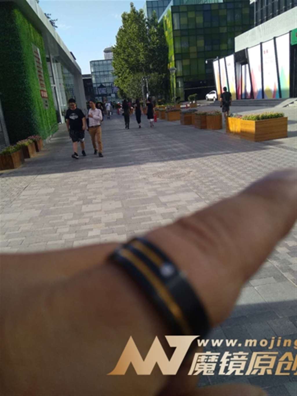 图片[3]-【咔喳赛贴】三个好闺蜜-街拍流行馆