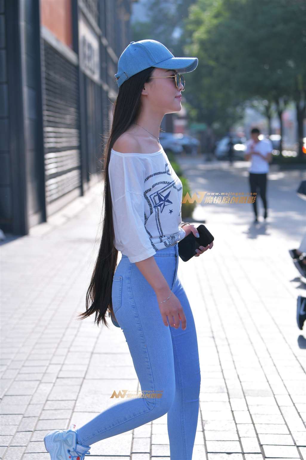 图片[5]-【红石赛贴】性感牛仔裤长发美女-街拍流行馆