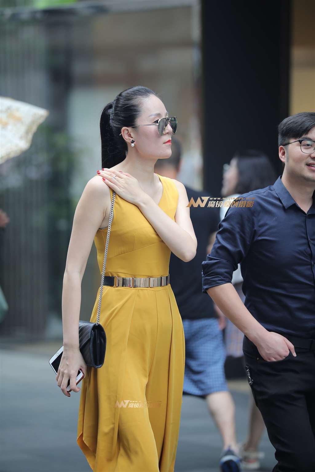 图片[5]-气质少妇-街拍流行馆