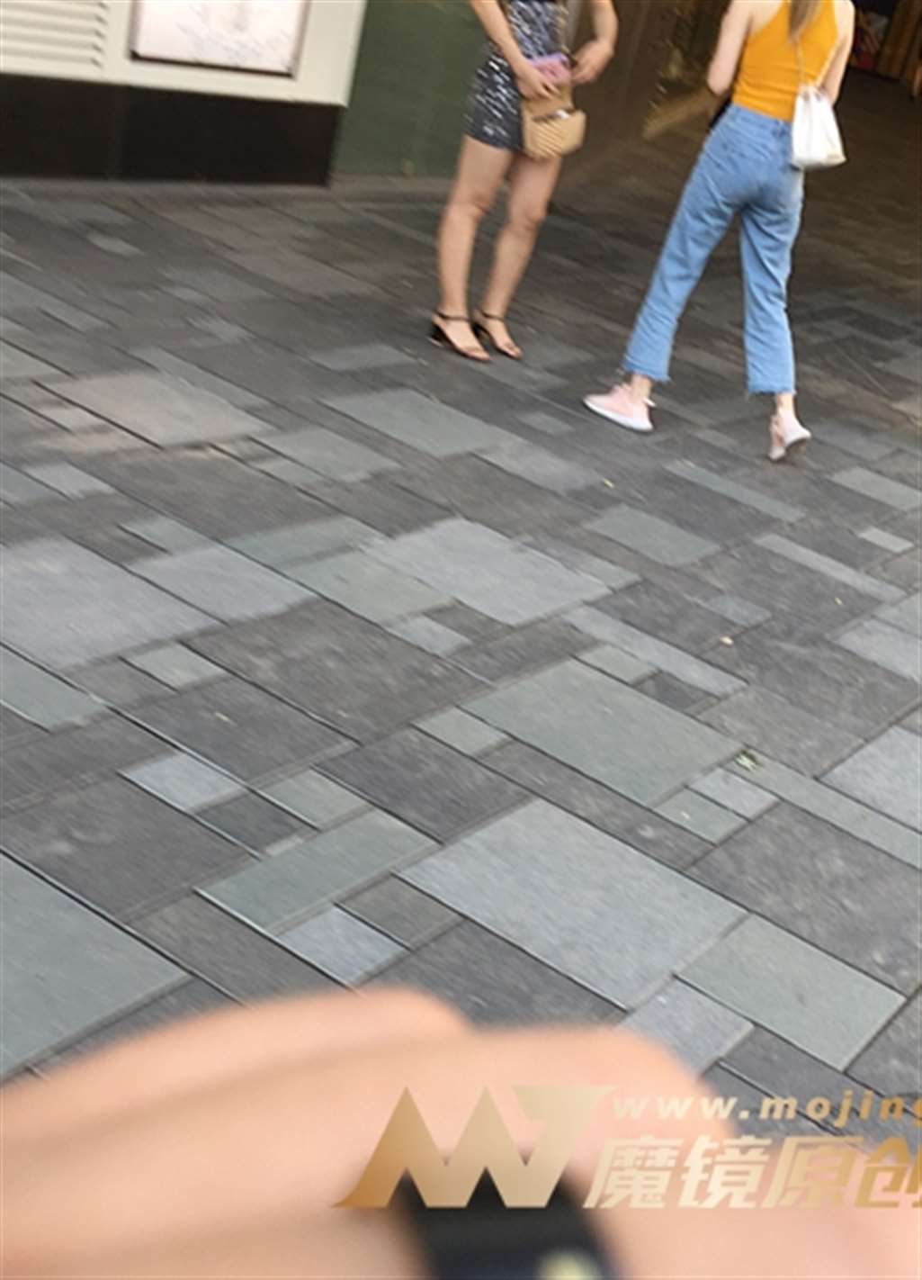 图片[3]-【红石赛帖】性感包臀裙美女-街拍流行馆