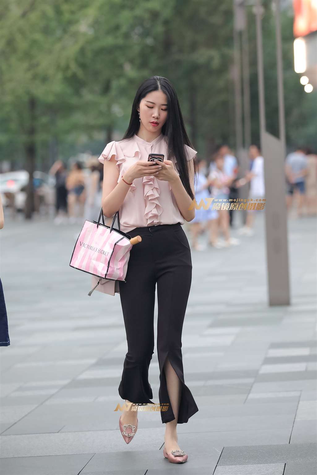 图片[1]-【凯恩赛帖】身姿曼妙 让人心动不已-街拍流行馆
