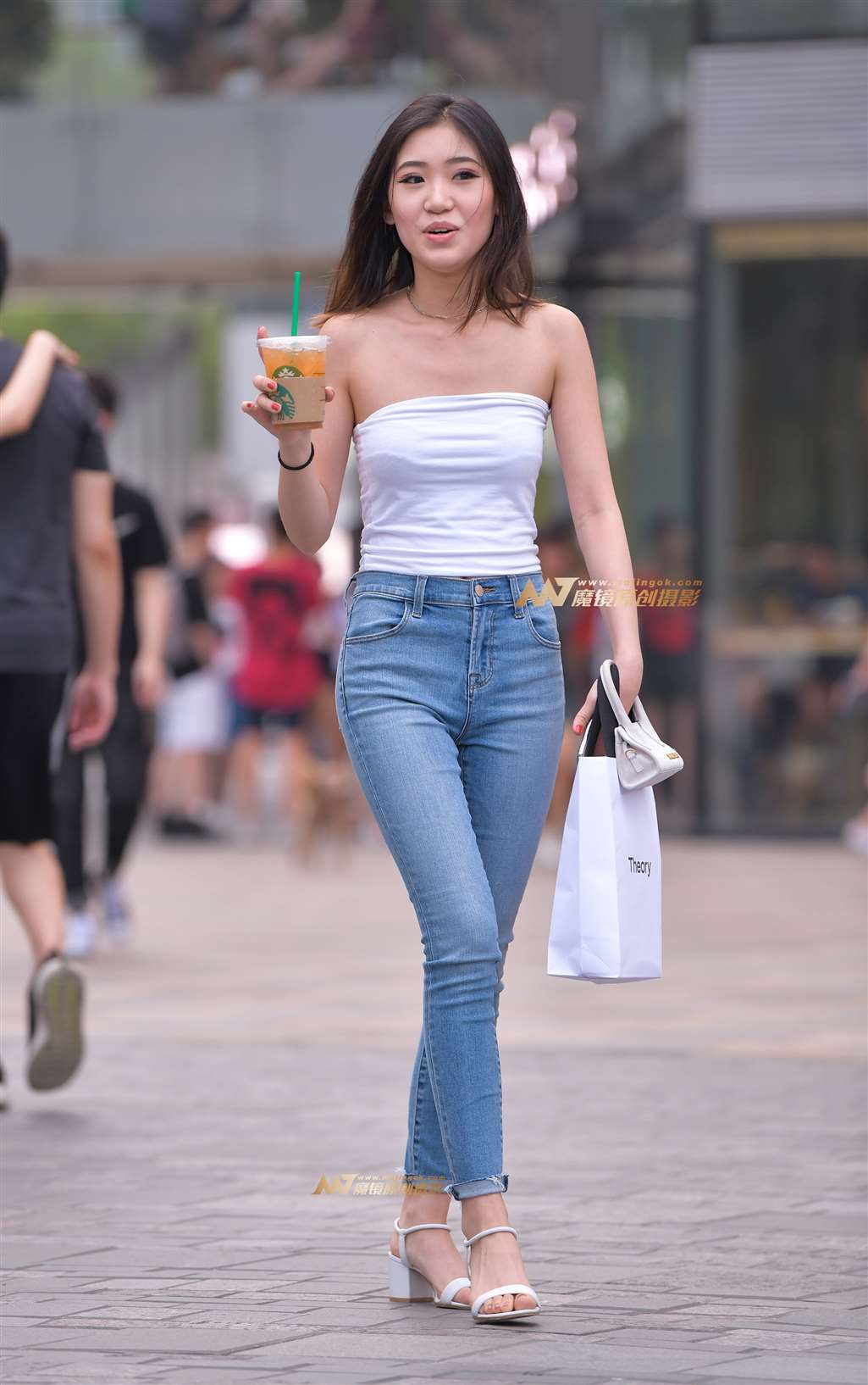 图片[5]-【街拍之魂赛帖】B103、性感裹胸紧身蓝牛-街拍流行馆