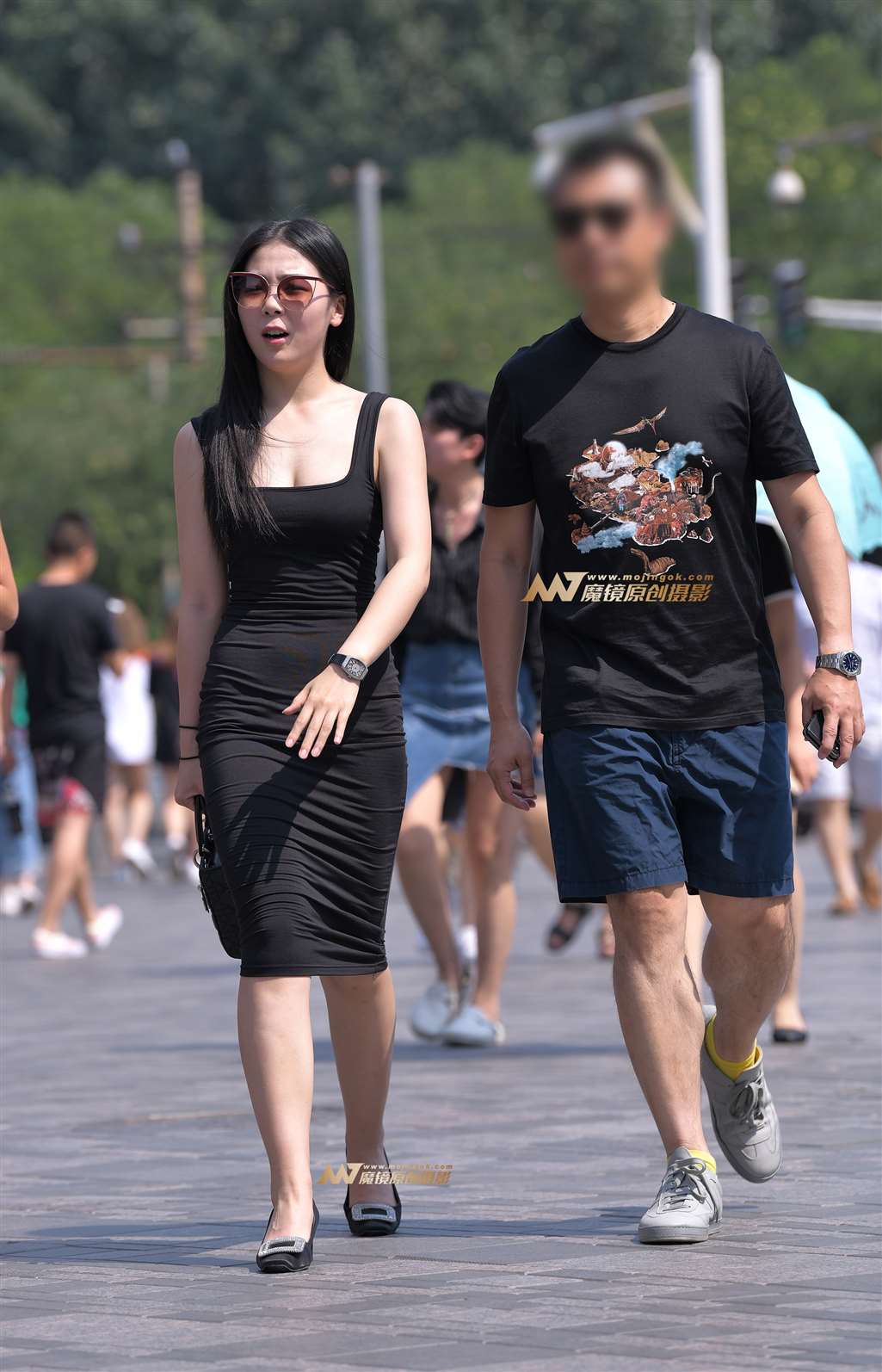 图片[4]-【街拍之魂赛帖】B104、性感时尚黑色包臀少妇-街拍流行馆