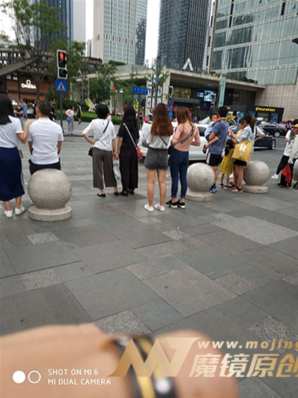 图片[3]-【久久赛帖】美女紧身蜜桃提臀裤-街拍流行馆