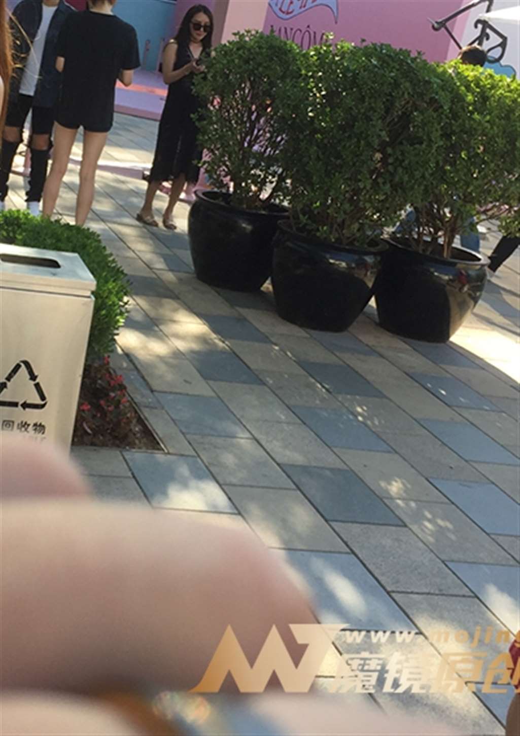 图片[3]-【红石赛帖】镂空性感少妇-街拍流行馆