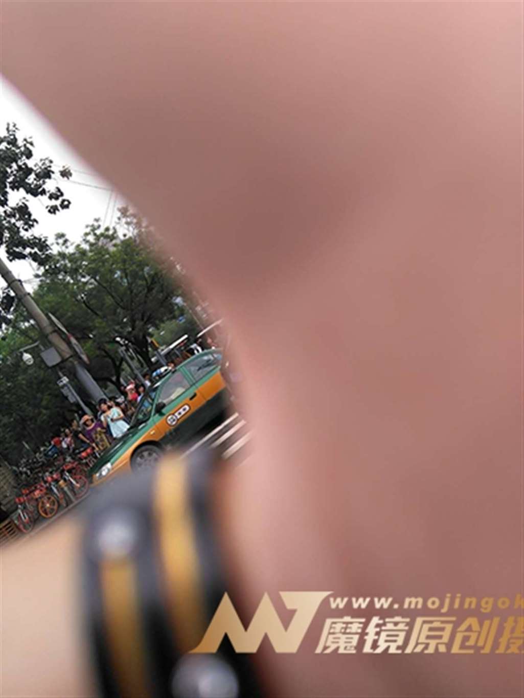 图片[3]-【街拍之魂赛帖】红衣靓丽少妇-街拍流行馆