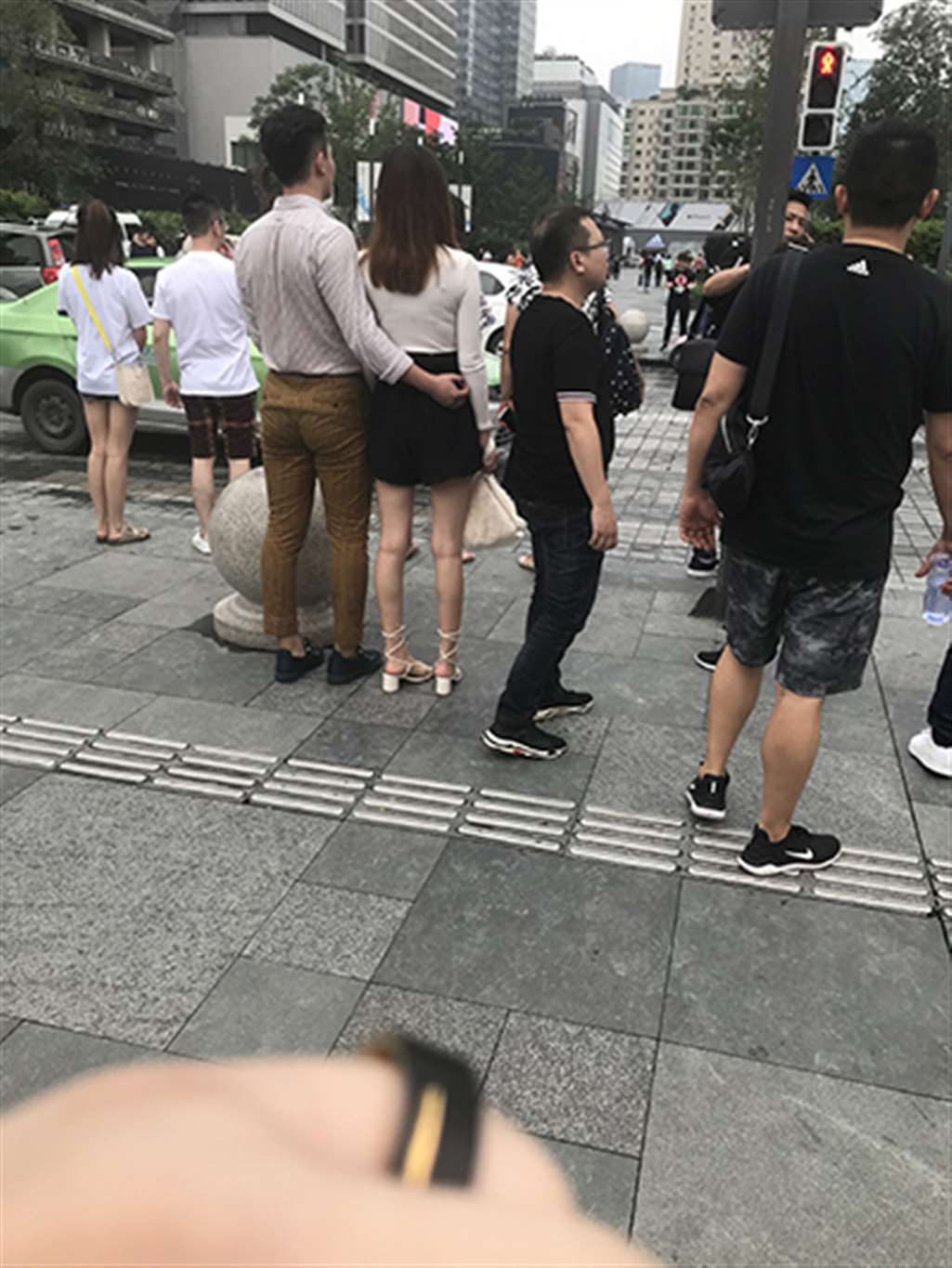 图片[3]-【辉辉赛贴】有这么好身材的女朋友我也愿意保护她-街拍流行馆