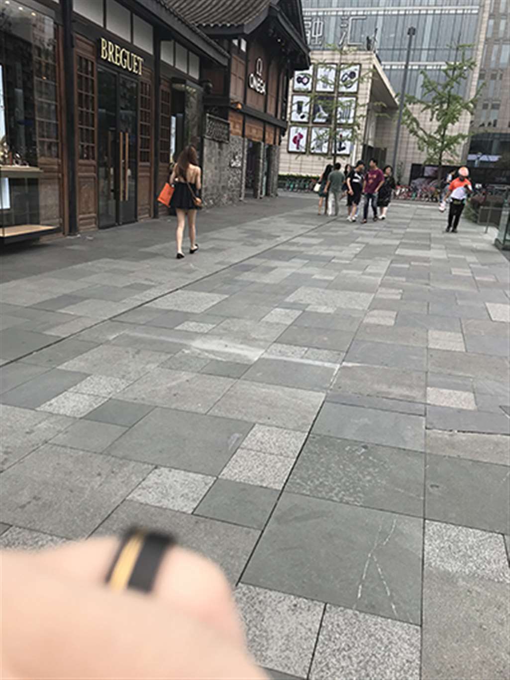 图片[3]-【辉辉赛贴】金发mm-街拍流行馆