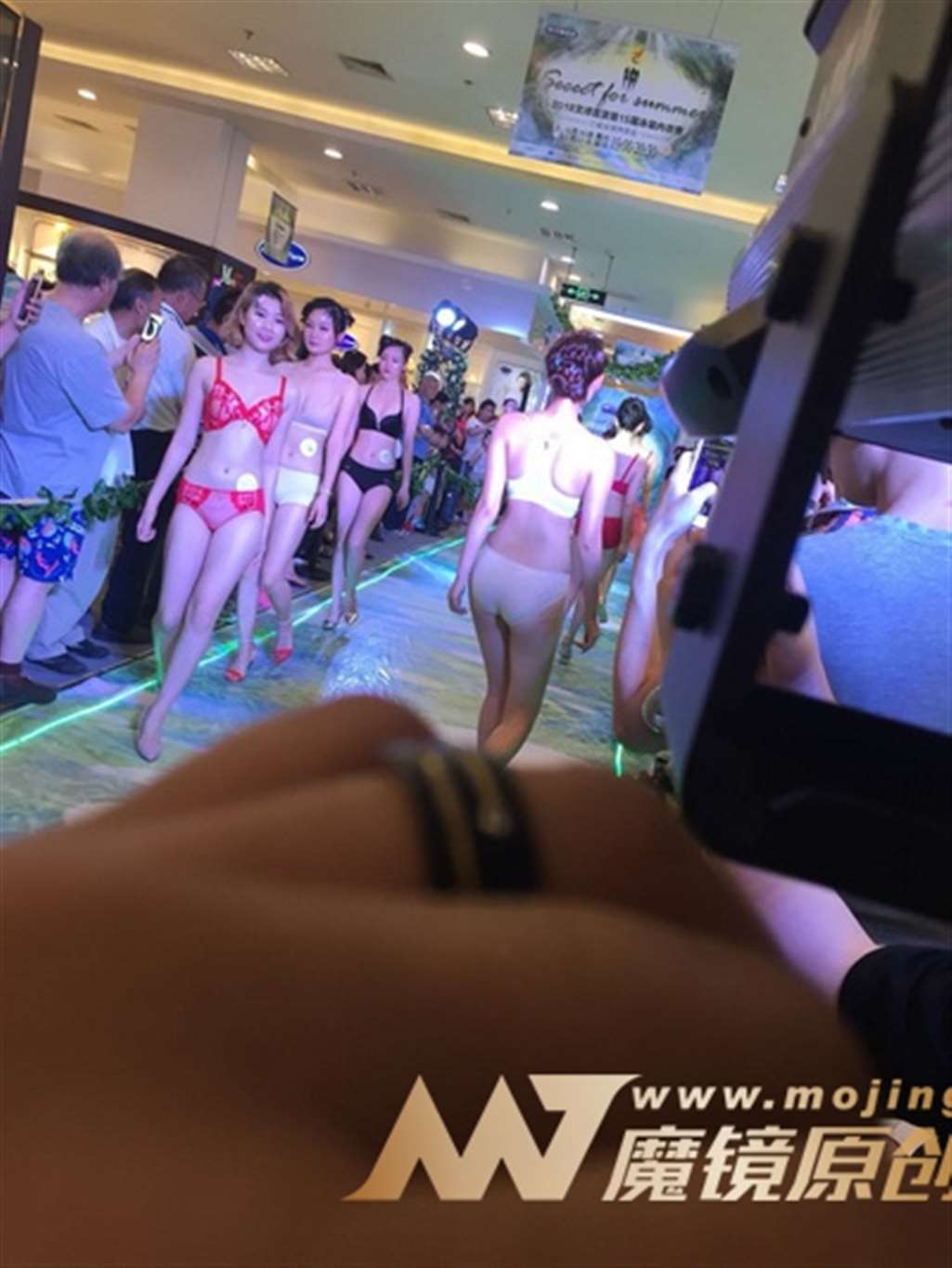 图片[3]-【Mark赛帖】安莉芳浅色内衣秀2-街拍流行馆
