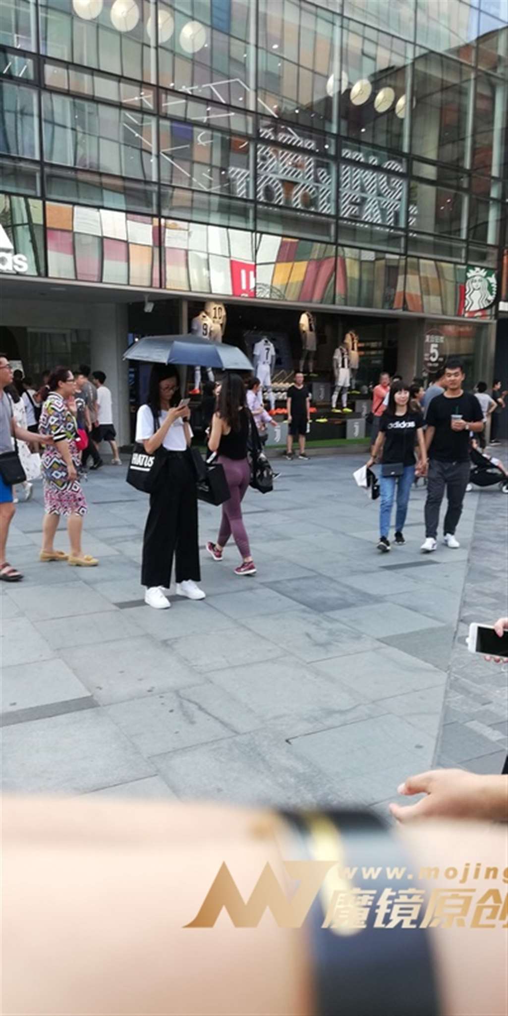 图片[3]-【视觉冲击赛帖】淡紫色，极度紧致健美裤美眉-街拍流行馆