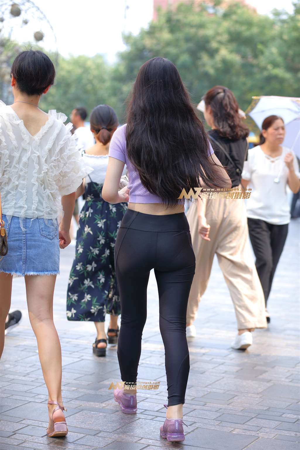 图片[5]-【视觉冲击赛帖】肚腰，紧致健美裤美眉-街拍流行馆