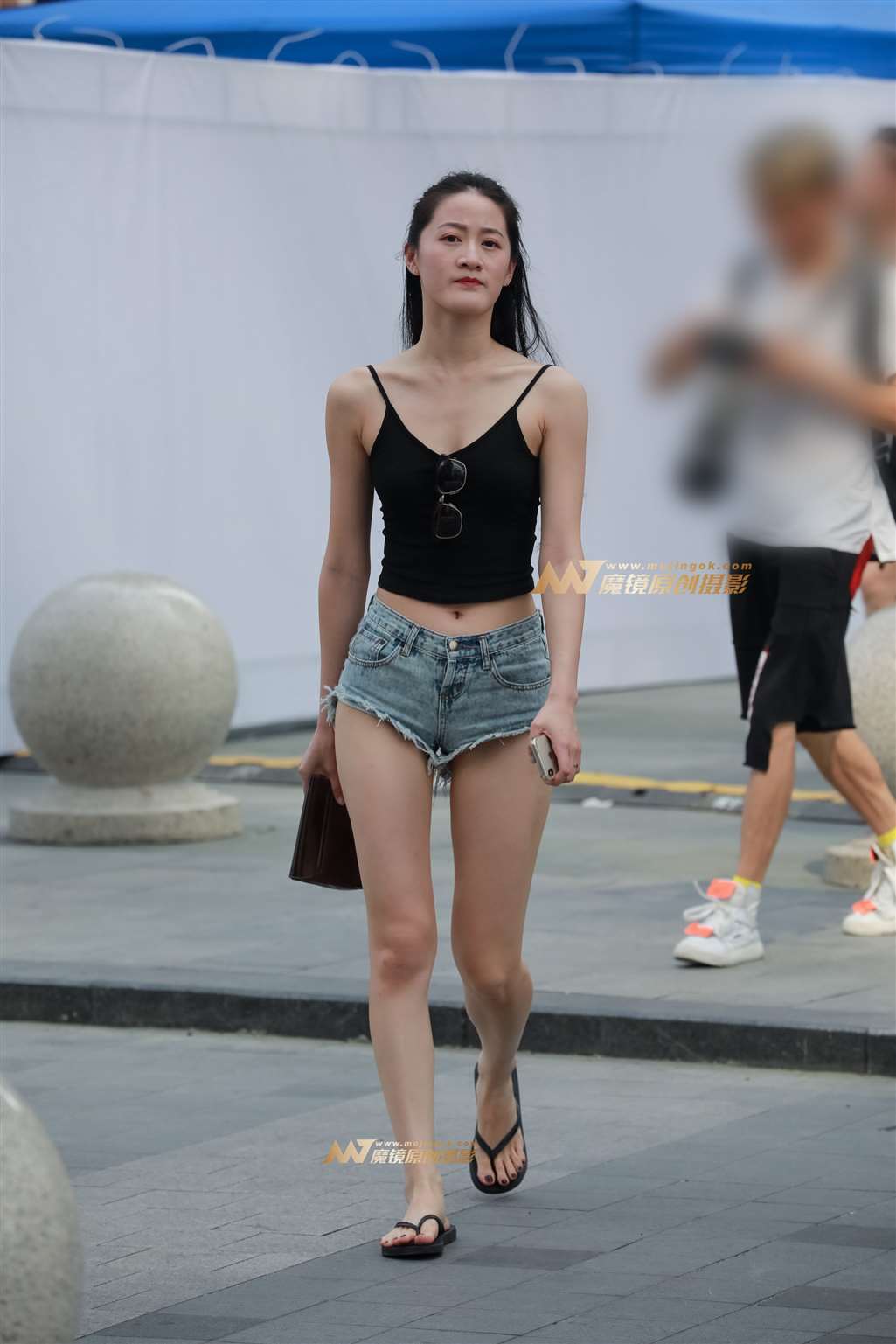 图片[5]-【凯恩赛帖】热裤美腿-街拍流行馆