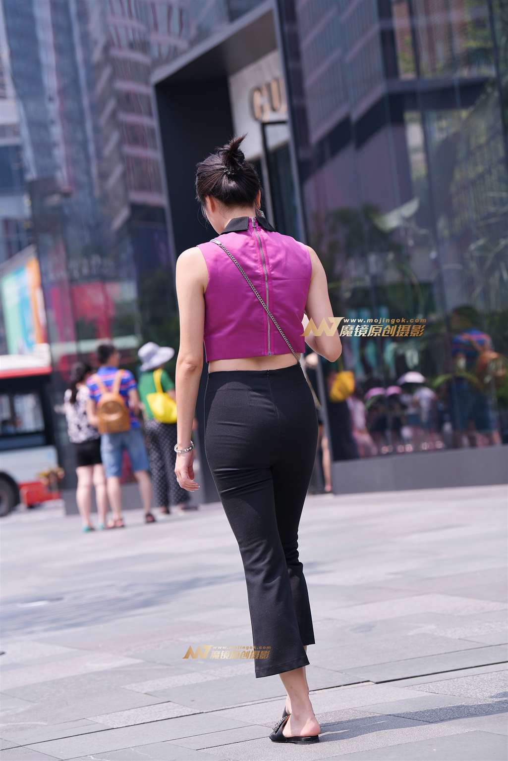 图片[2]-【街拍之魂赛帖】少妇之成熟的丰韵-街拍流行馆