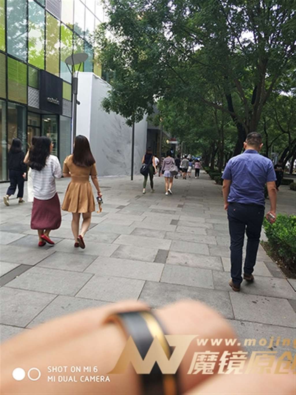 图片[3]-【久久赛帖】绿色破洞瑜伽裤-街拍流行馆