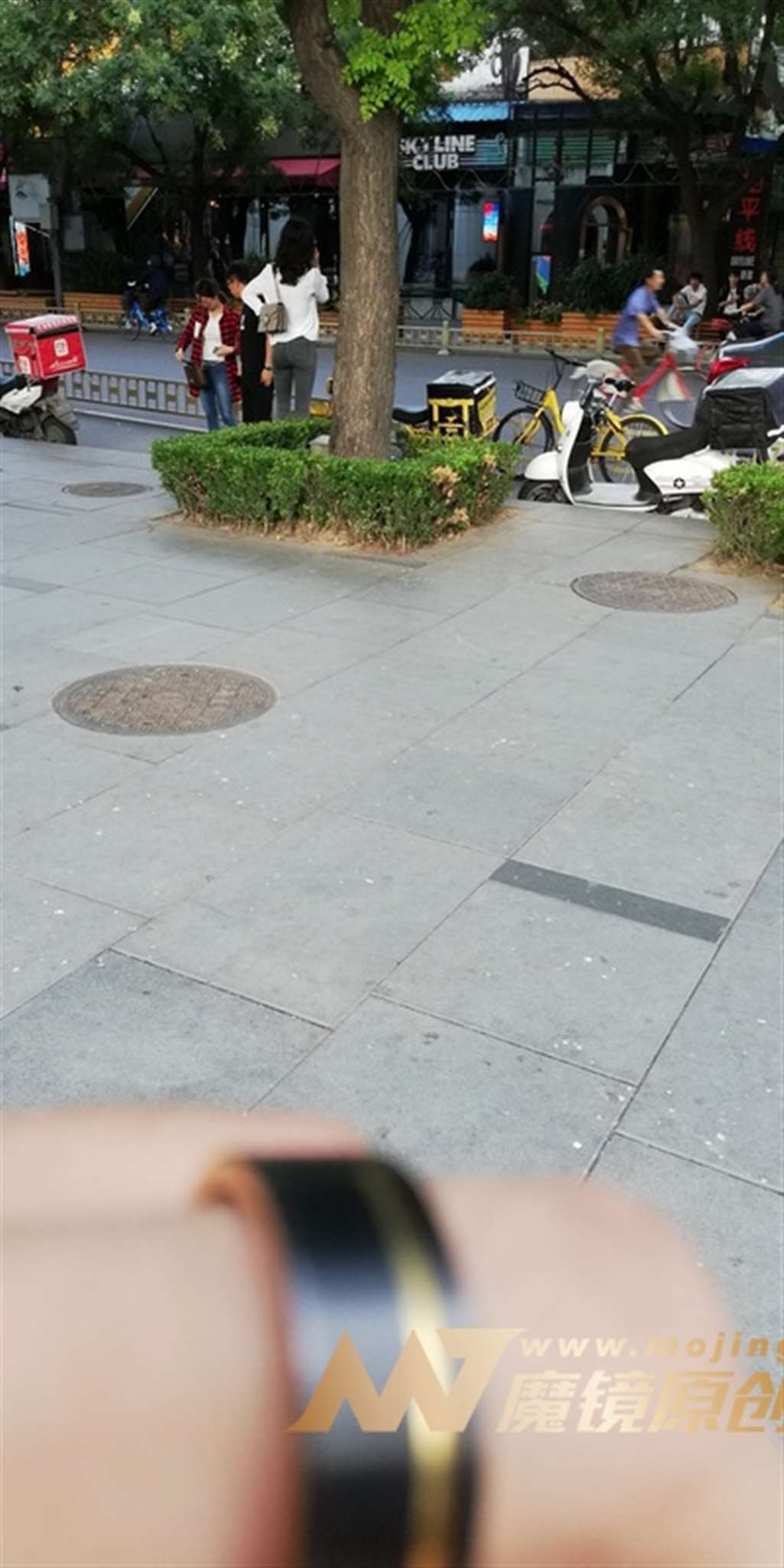 图片[3]-【视觉冲击赛贴】 铅笔紧牛，她在等着你-街拍流行馆