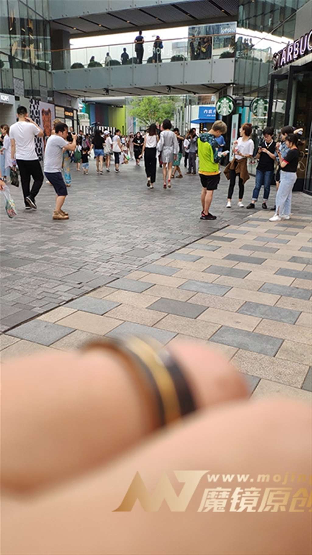 图片[3]-【久久赛帖】高跟凉鞋长腿美女-街拍流行馆