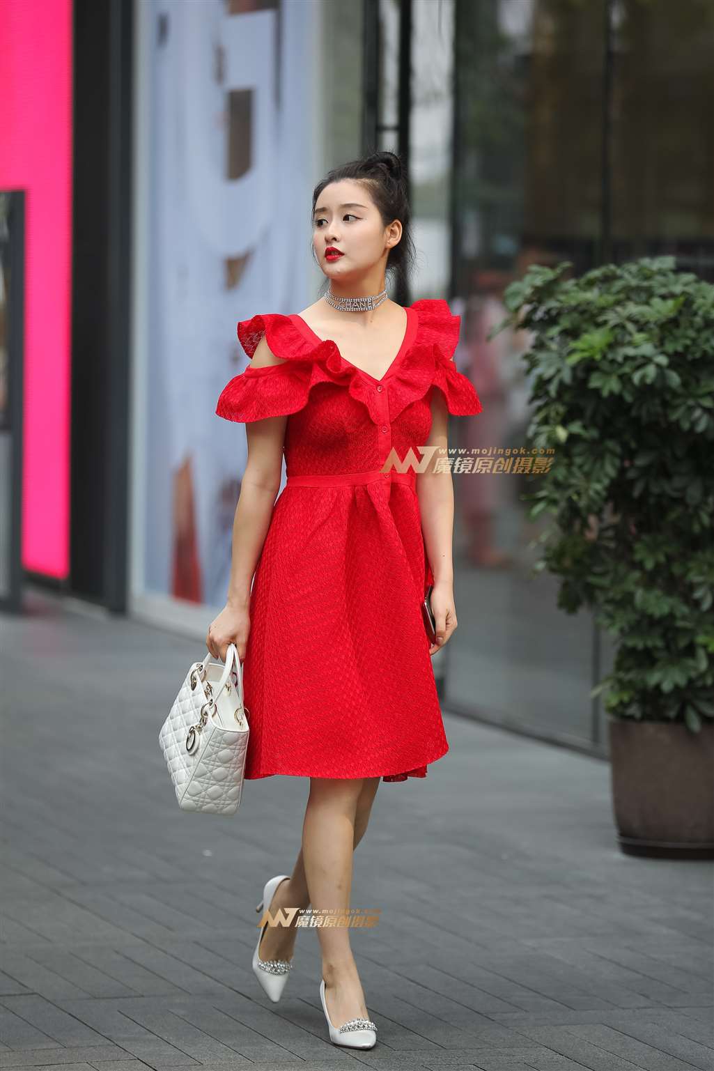图片[4]-【凯恩赛帖】超甜美女孩 一看就知道很有福气-街拍流行馆