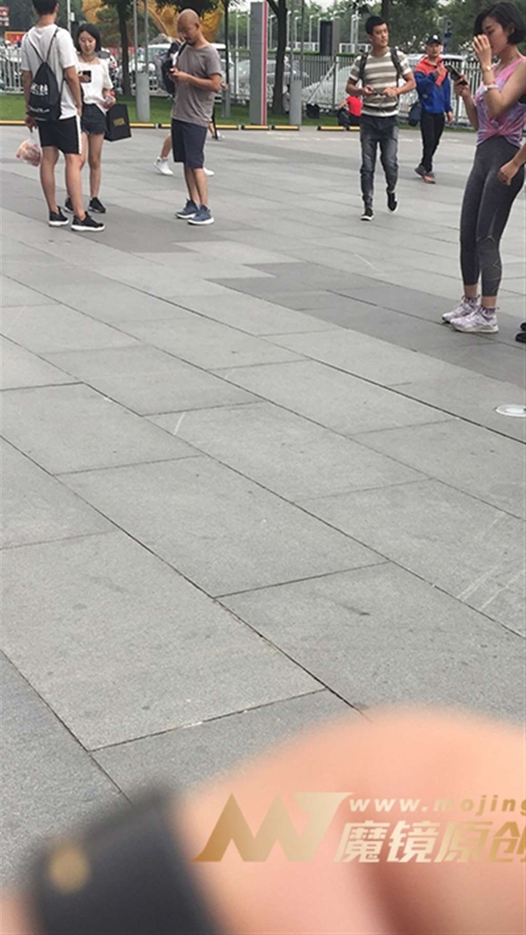 图片[3]-【浅蓝色赛帖】健身出来的好身材-街拍流行馆