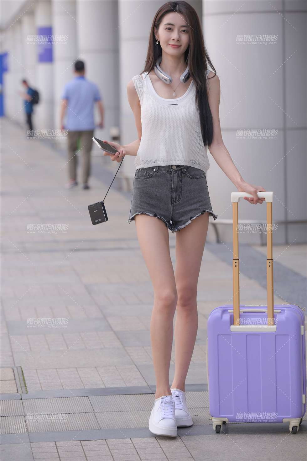 图片[4]-长腿热裤MM-街拍流行馆