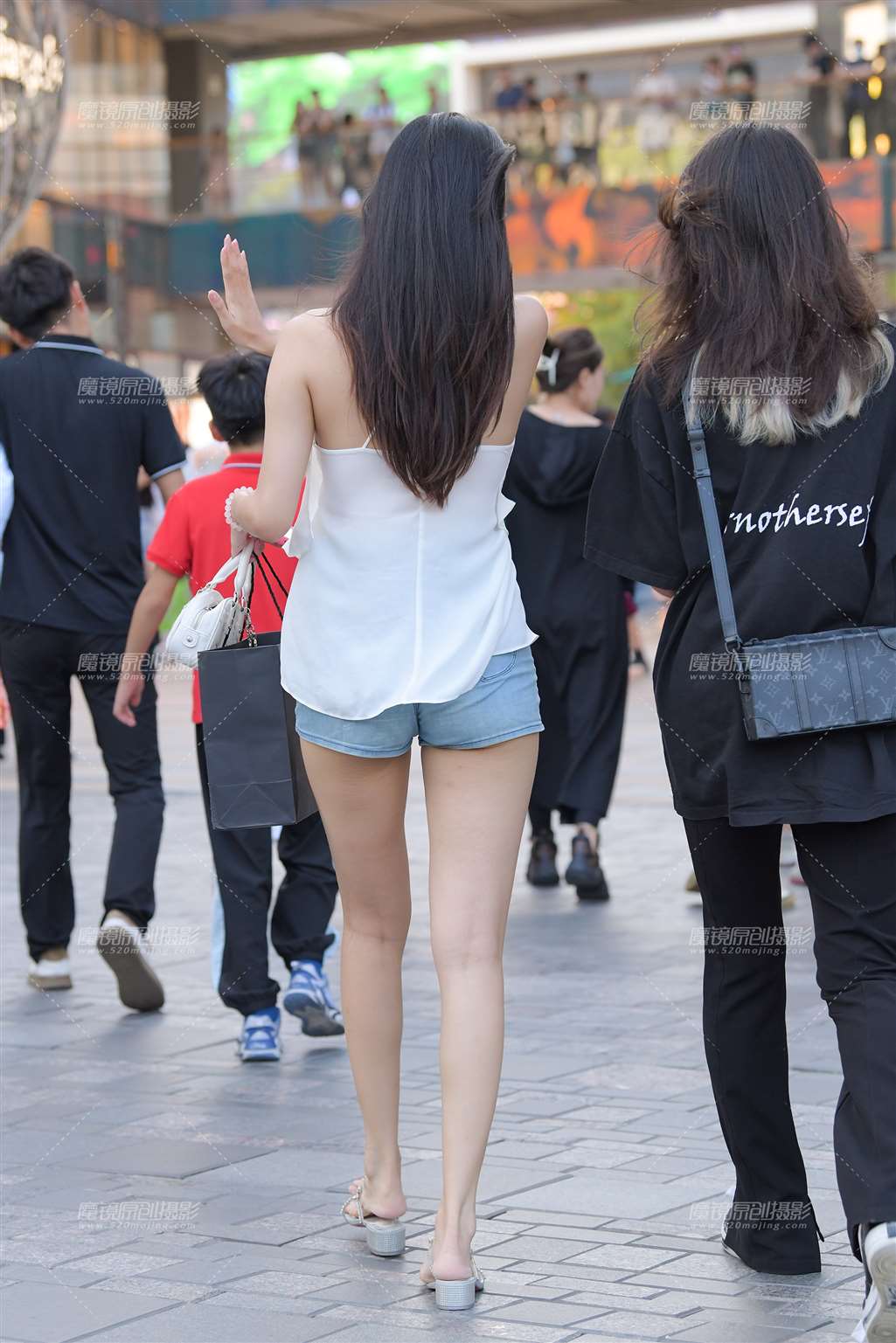 图片[3]-气质美女-街拍流行馆
