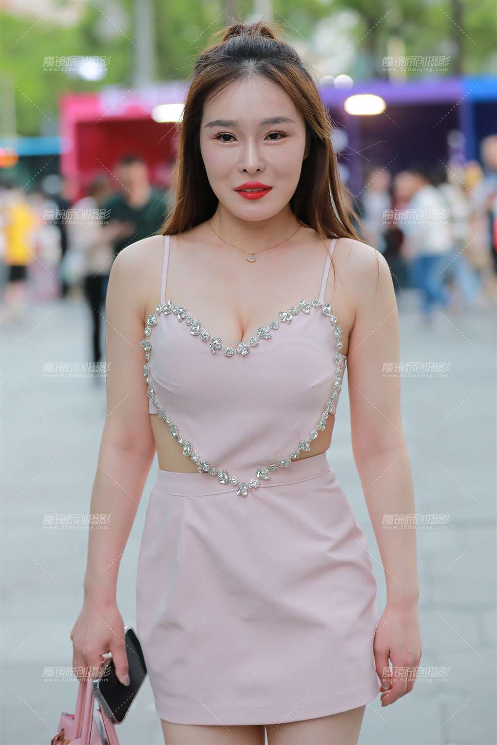 图片[1]-【玻璃街拍】-街拍流行馆