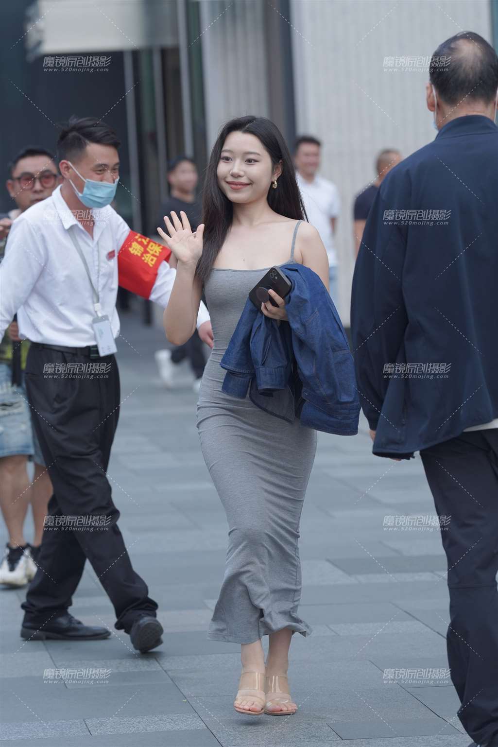 图片[4]-笑容灿烂 阳光 养眼 气质-街拍流行馆