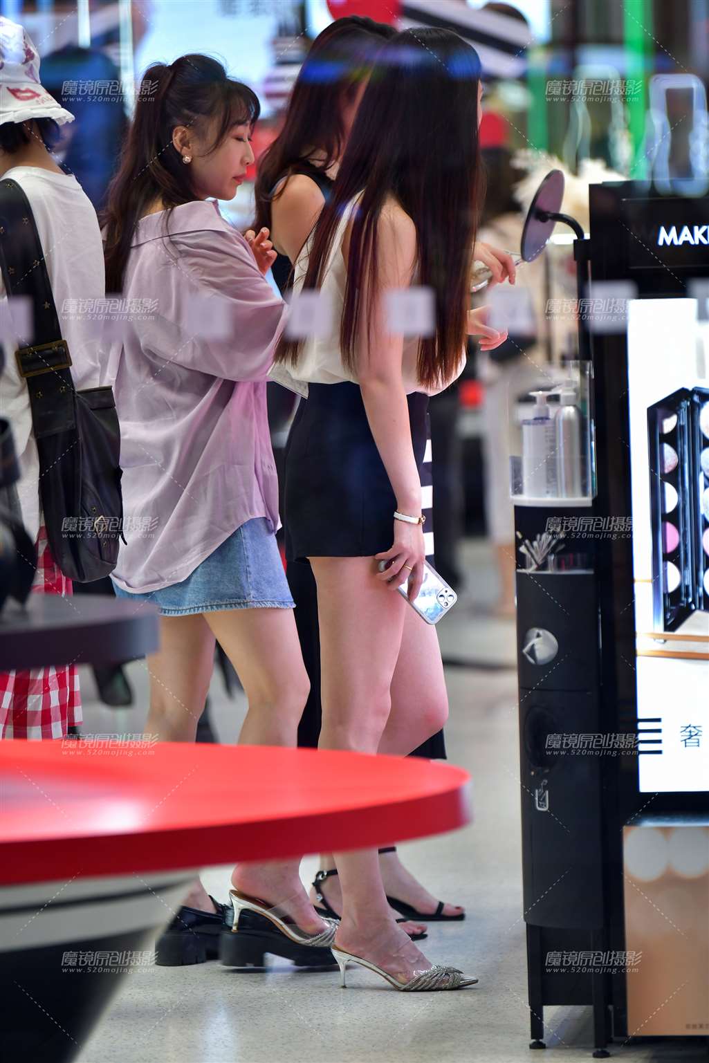 图片[5]-高跟高挑热裤美女-街拍流行馆
