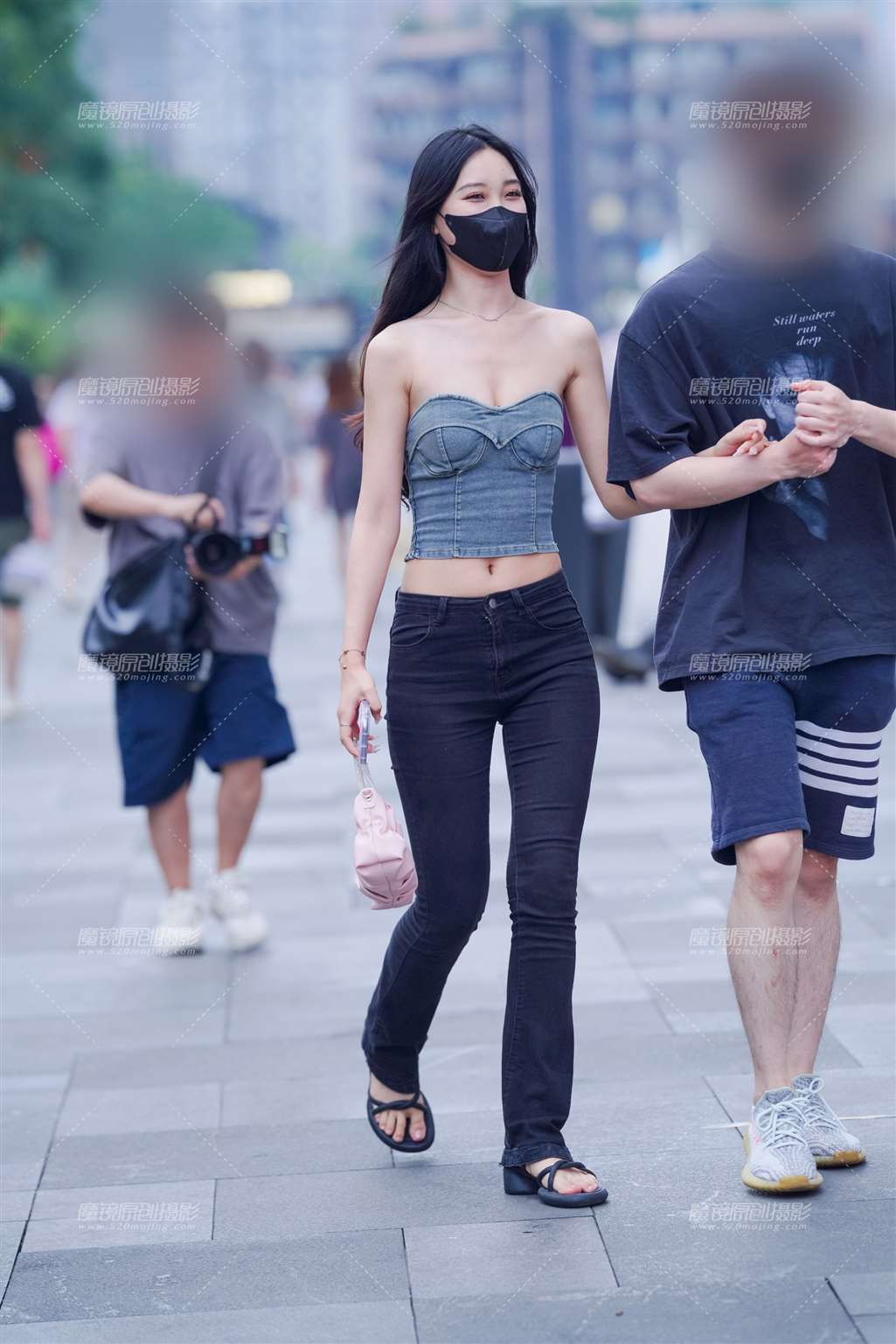 图片[1]-紧牛好身材-街拍流行馆