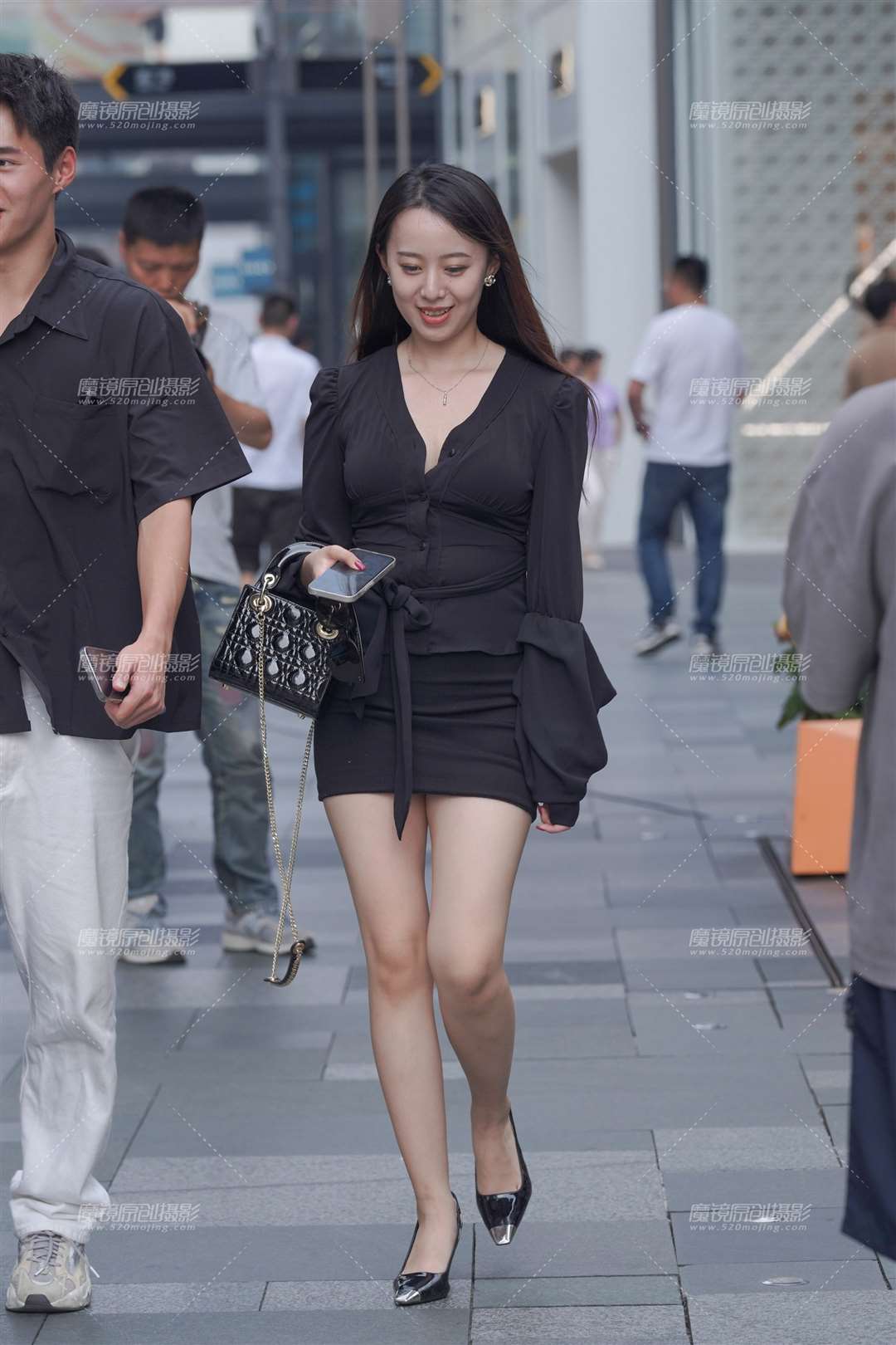 图片[3]-性感美腿包臀裙-街拍流行馆