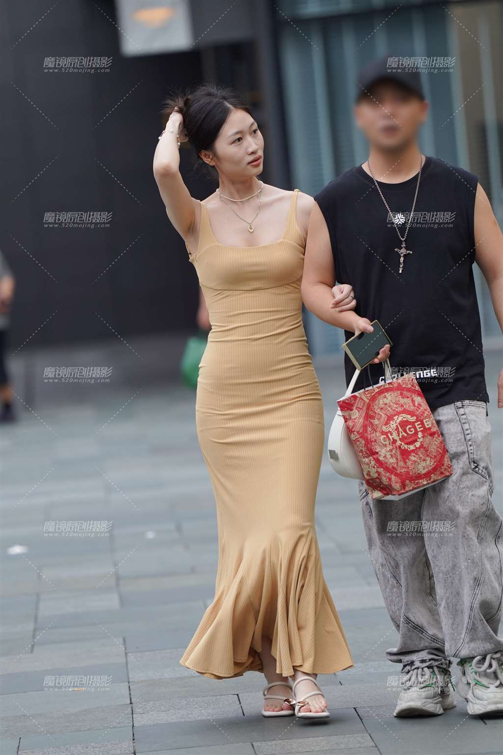 图片[3]-美背曲线-街拍流行馆