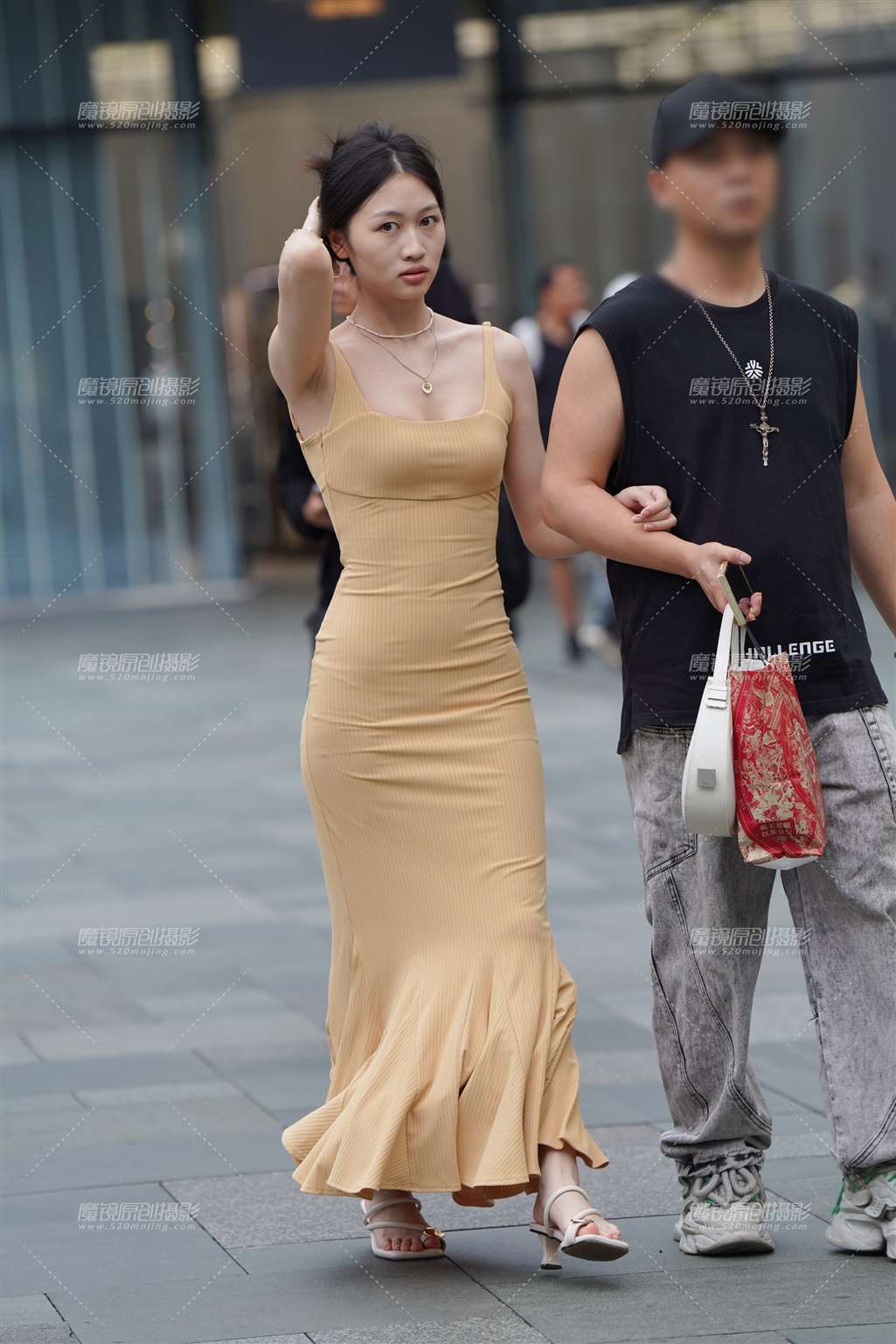 图片[4]-美背曲线-街拍流行馆
